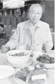  ?? CHIANG-ZHONG SU/AP FILE ?? Chef Peng Chang-kuei has been credited with inventing General Tso’s chicken, a staple that is not served in China.