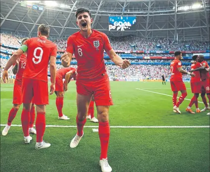  ?? FOTO: GETTY ?? Harry Maguire festejó de esta forma su tanto ante Suecia