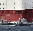  ?? FOTO: JONAS EDSVIK/SPT-NYA ÅLAND ?? Viking Lines fartyg Amorella stötte på grund i Ålands skärgård den 20 september.