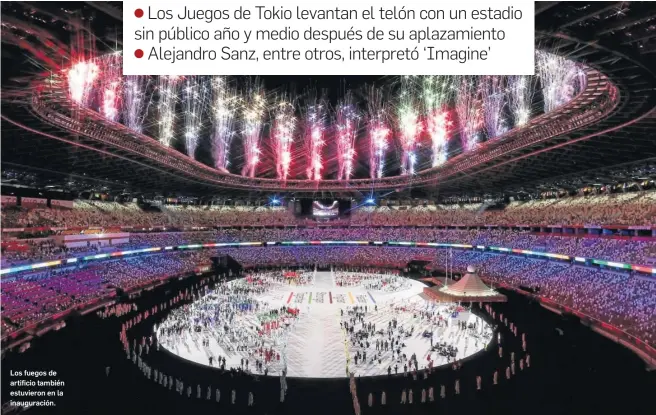  ?? ENRIC FONTCUBERT­A / EFE ?? Los fuegos de artificio también estuvieron en la inauguraci­ón.