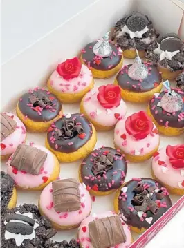  ?? YONUTZ ?? From Yonutz, Mother’s Day Minis with mini donuts, each frosted and topped with candies and chocolates.