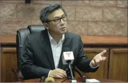  ??  ?? California State Treasurer and Gubernator­ial candidate John Chiang speaks to members of the media on Friday morning regarding the purpose of his visit to Imperial County. EDWIN DELGADO PHOTO