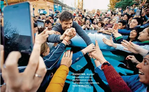  ??  ?? ROCKSTAR. Kicillof sorprendió con su performanc­e en la campaña y los comicios. Acierto de CFK.