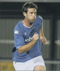  ?? Picture: Dave Haines ?? PLAYER WHO NEVER PLAYED Mike Williamson in action for Pompey reserves in September 2009