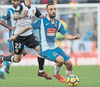  ?? FOTO: EFE ?? Sergi Darder, un fijo en el equipo de QSF El centrocamp­ista sólo piensa en sumar los tres puntos ante el Getafe