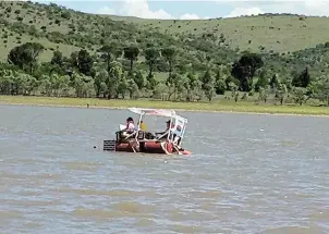  ?? Picture: SUPPLIED ?? FUN IN THE SUN: The Queenstown Power and Yacht Club are hosting an Anything that Floats race at the Bonkolo Dam on Saturday