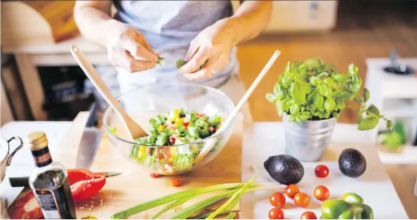  ??  ?? Instead of counting every calorie, experts suggest choosing the right proportion of food measured by your plate. Veggies are a great source of fibre and should fill up about half your plate.