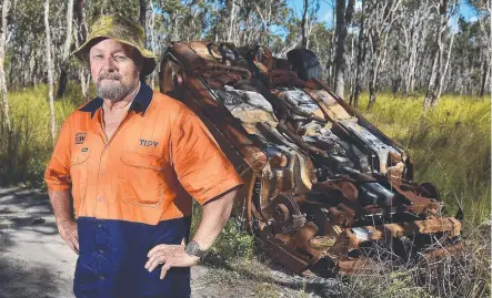  ?? Picture: MATT TAYLOR ?? TAKING ACTION: Dave Dudley, founder of Townsville Illegal Dumping Yobo’s Cleanups (TIDY), is trying to get together a group of volunteers to clear burned, wrecked and abandoned cars from Townsville suburbs.