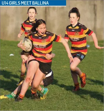  ??  ?? Sligo U14 girls Ailbhe O’Rourke, Lynn Barlow & Shauna Williams on the attack against Ballina last Sunday in Hamilton Park. Pic: Jean McConnell.