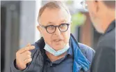  ?? FOTO: THOMAS FREY/DPA ?? Wurde nach der Flutkatast­rophe massiv kritisiert: Jürgen Pföhler, Landrat von Ahrweiler. Nun stellen sich auch Parteifreu­nde der CDU gegen ihn.