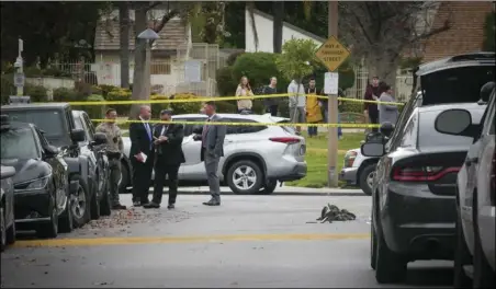  ?? Signal file photo ?? Authoritie­s have yet to make any arrests regarding a fatal shooting that occurred on New Year’s Eve on Vista Fairways Drive, with the case remaining the Santa Clarita Valley’s most recent unsolved homicide.