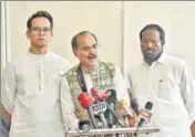  ?? SANJEEV VERMA/HT ?? ■ Congress MPS Adhir Chowdhury (centre), Gaurav Gogoi (left) and K Jayakumar address the media on Tuesday.