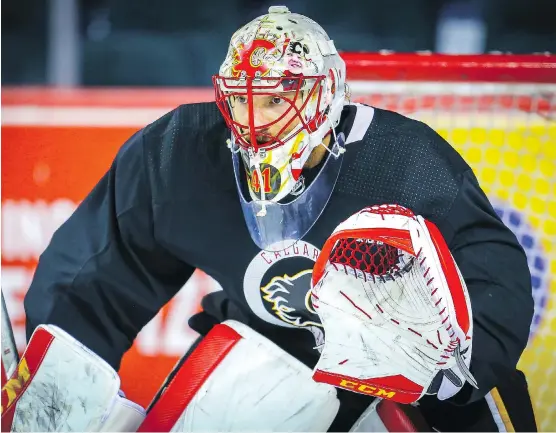  ?? AL CHAREST ?? Flames goalie Mike Smith is arguably the most important man at the Saddledome as the locals aim to rebound from what was a frustratin­g campaign last year.