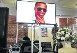  ?? /VELI NHLAPO ?? The memorial service was held at AFM Hilltpo Restoratio­n Centre, Soshanguve.