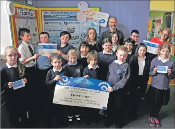  ??  ?? Easdale and Luing Primary Schools have together netted the first prize in a film competitio­n.