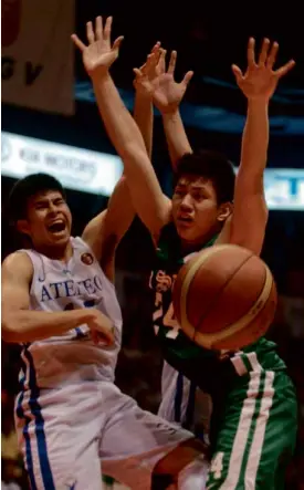  ?? RODEL ROTONI ?? JERON Teng (right) of La Salle will have at least two high-profile clashes with Kiefer Ravena and the Ateneo Blue Eagles.