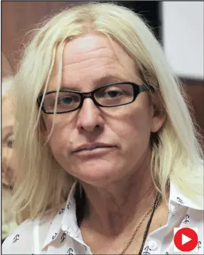  ?? PICTURE: ZANELE ZULU/AFRICAN NEWS AGENCY (ANA) ?? FORLORN: Siam Lee’s mother, Carmen, after her daughter’s alleged killer appeared in court. Use our new Augmented Reality software to see a video linked to this story. How to download the app on Page 2.