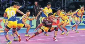  ?? PKL ?? Tamil Thalaivas and UP Yoddha men in action in Lucknow on Wednesday.