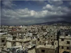  ??  ?? The electrical and water infrastruc­ture is precarious at the overcrowde­d Bourj elBarajneh camp