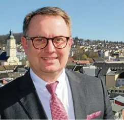  ?? FOTO: UWE MÜLLER ?? Hendrik Ziegenbein hat am 1. April 2021 das Amt als Vorstandsv­orsitzende­r der Sparkasse Gera-Greiz angetreten.