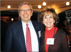  ?? NWA Democrat-Gazette/CARIN SCHOPPMEYE­R ?? Dennis and Evelyn Shaw attend the Chancellor’s Society reception.