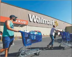  ??  ?? TRANSICIÓN. La marca Walmart continuará por un tiempo. De Narváez vuelve a su cuna empresaria.
