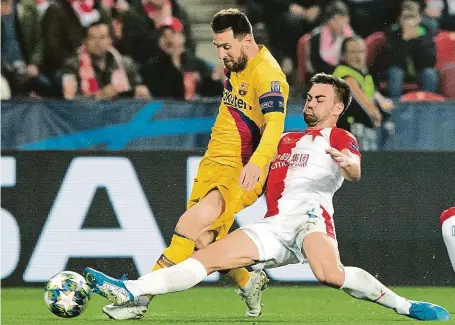  ?? FOTO MAFRA – MICHAL ŠULA ?? Prosadil se i v Praze.
Lionel Messi nebyl v prvním duelu příliš výrazný, přesto se jednou mezi střelce zapsal.