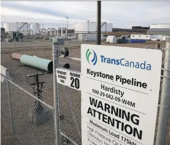  ?? JEFF MCINTOSH/ THE CANADIAN PRESS FILES ?? TransCanad­a shut its line after 795,000 litres of oil leaked Thursday. It said a cleanup is underway. Nebraska is set to make a decision on its extension on Nov. 20.