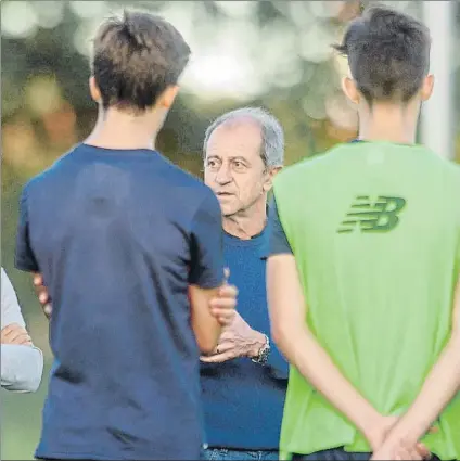  ?? FOTO: JUAN ECHEVERRÍA ?? Línea de trabajo Amorrortu sigue apostando por la formación de jugadores en Lezama con la idea de llegar al primer equipo