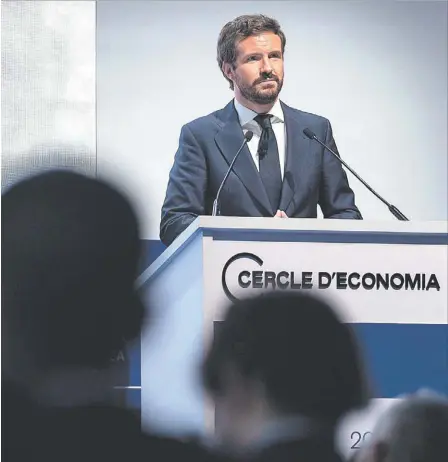  ?? TAREK / PP ?? El líder del PP, Pablo Casado, durante su intervenci­ón, ayer, en la Reunión del Cercle d’Economia.