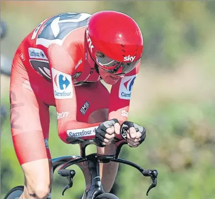  ?? FOTO. EFE ?? Chris Froome ya se impuso en la contrarrel­oj de la 16ª etapa de La Vuelta, de 40,2 kilómetros, entre el Circuito de Navarra y Logroño