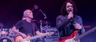  ??  ?? Duo I Tears for Fears in concerto