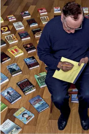  ??  ?? Rien qu’en 2015 James Patterson a publié 16 romans.