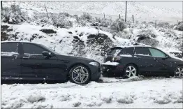  ?? Jeff Zimmerman/For The Signal (See additional photos at signalscv.com) ?? California Highway Patrol closed northbound Interstate 5 Monday after receiving reports of crashes in the Grapevine, where snow was sticking to the ground.