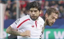  ??  ?? Ever Banega, 27 anni: dietro di lui Marchisio (29)