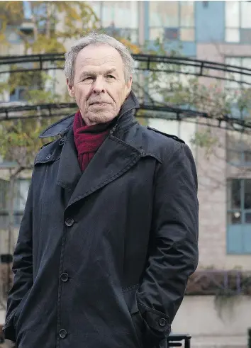  ?? LAURA PEDERSEN ?? Author Linden MacIntyre’s experience as a wartime journalist helped inspire his new novel.