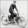  ?? (DR) ?? De gauche à droite : un tricycle Comiot de , une motocyclet­te Werner de  (avec traction avant...), une Peugeot de type  (), une Gauthier Wehrlé de  et le catalogue des cycles Terrot pour l’année .