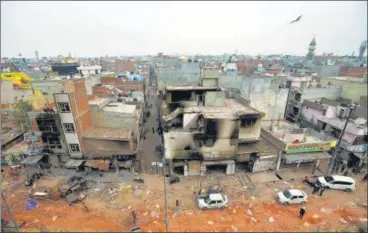  ?? AMAL KS/HT PHOTO ?? ■
A view of Karawal Nagar on Thursday after three days of murder, rioting and arson in the north-east Delhi neighbourh­ood.