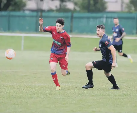  ??  ?? Silksworth (blue) in recent action against FC Hartlepool.