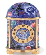  ??  ?? Ref. 20091M “batik on blue” dome table Clock in cloisonné enamel enhanced with silver spangles