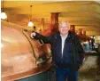  ?? Foto: Michael Heitmann, dpa ?? Václav Berka in der Pilsner Urquell Brauerei.