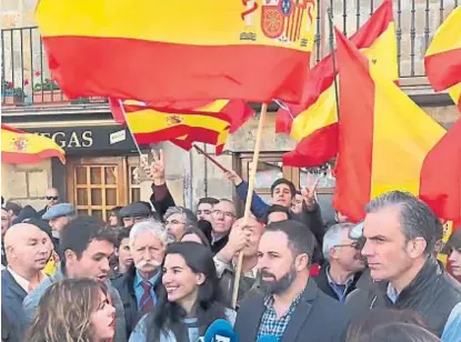  ?? (@VOX_ES) ?? Manifestac­ión. Diez mil personas reunió Vox en Madrid en su primera gran convocator­ia pública.