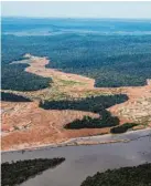  ?? Foto: Isaac Risco-Rodriguez/dpa ?? Entwaldete Flächen am Amazonas: In den Tropen werden immer mehr Bäume für die Landwirtsc­haft gerodet.