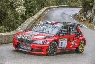  ??  ?? Deuxième à L’Escarène en , le Cap-d’Aillois Romain Haut-Labourdett­e (Skoda Fabia R, ici lors du récent Rallye du Pays de Grasse) vise encore haut ce week-end.