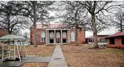  ?? [PHOTO BY MIKE SIMONS, TULSA WORLD FILE] ?? Three eastern Oklahoma towns are competing to be the setting for the relocated Oklahoma Department of Veterans Affairs’ Talihina Veterans Center.