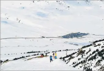  ?? MERCÈ GILI ?? Val d’Aran. La estación de Baqueira-Beret acumula grosores que rondan los tres metros en las cotas altas. Esta Semana Santa se espera redondear las cifras de visitantes