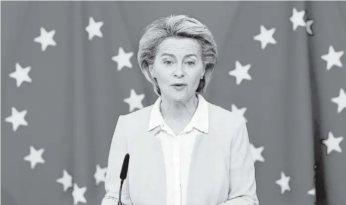  ?? EFE ?? La presidenta de la Comisión Europea, Ursula von der Leyen, ayer, en rueda de prensa.