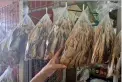  ?? ?? Dried fish at the market