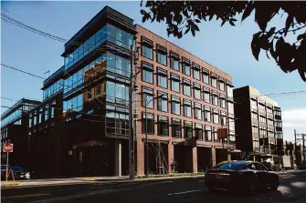  ?? Liz Hafalia/The Chronicle ?? A view of 333 Brannan St. (left corner) and 345 Brannan St. in San Francisco’s SoMa neighborho­od, seen in 2016. Robotaxi company Cruise is looking to sublease its office space in 345 Brannan.