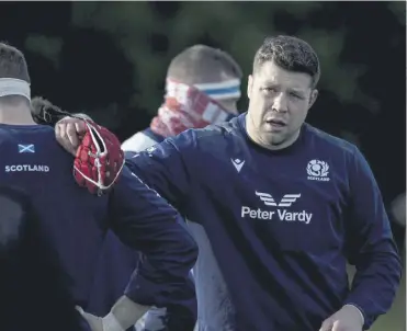  ?? ?? Grant Gilchrist in training at the Oriam this week ahead of Saturday’s Murrayfiel­d clash with France